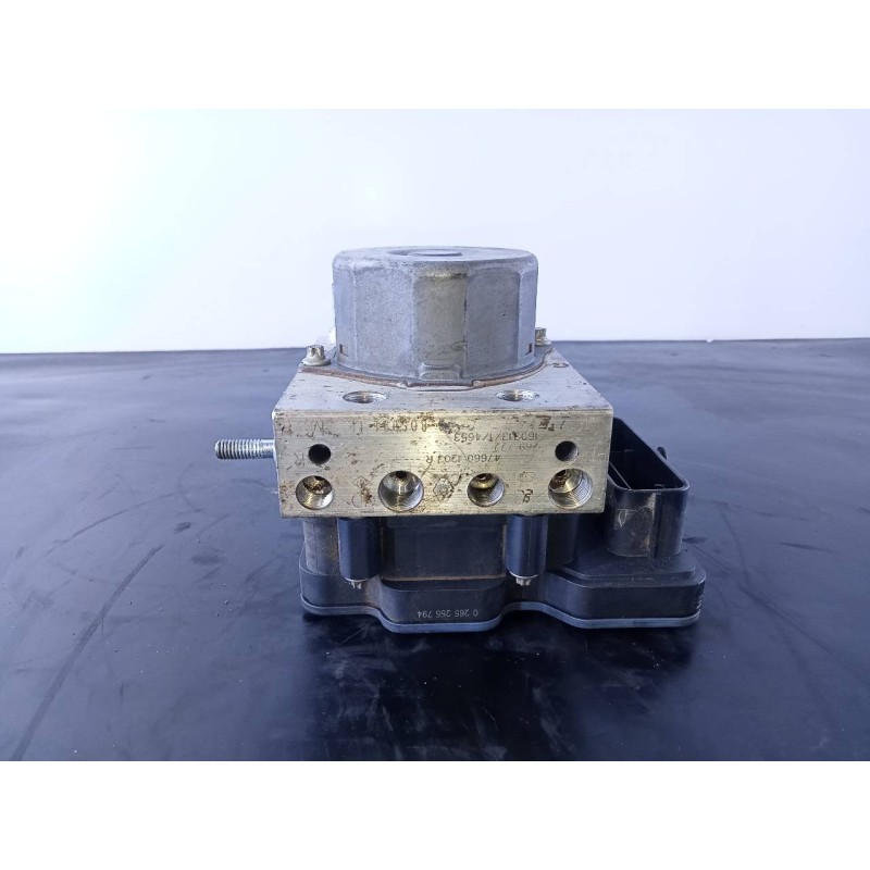 Recambio de abs para dacia sandero stepway referencia OEM IAM 476601203R 0265255794 P3-B8-28-4