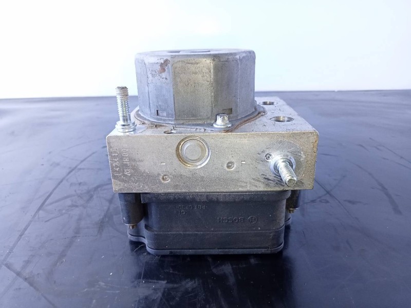 Recambio de abs para dacia sandero stepway referencia OEM IAM 476601203R 0265255794 P3-B8-28-4