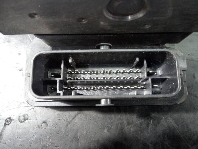 Recambio de abs para dacia sandero stepway referencia OEM IAM 476602473R 269707 P3-B8-28-2