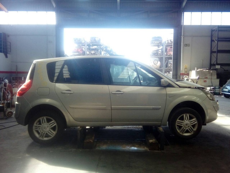 renault scenic ii del año 2003