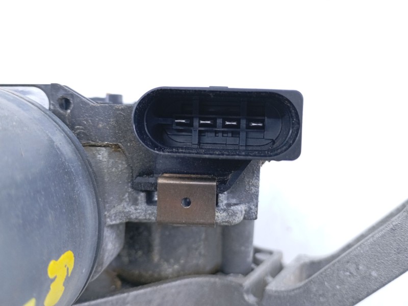 Recambio de motor limpia delantero para kia carens ( ) concep referencia OEM IAM 98110A4000  