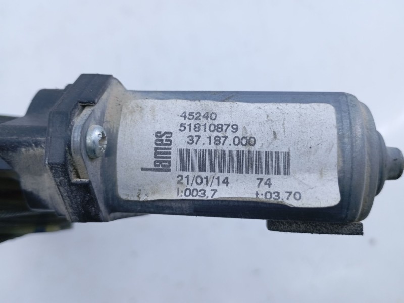 Recambio de elevalunas delantero derecho para fiat doblo ii (152) emotion referencia OEM IAM 51810879  