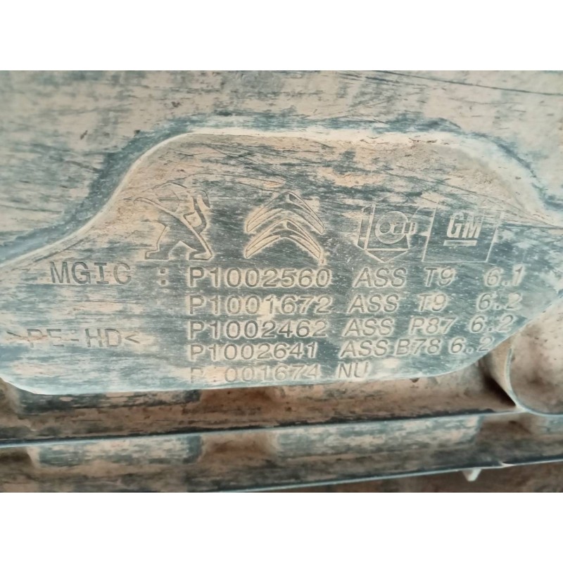 Recambio de adblue para peugeot 3008 suv referencia OEM IAM P1002560  