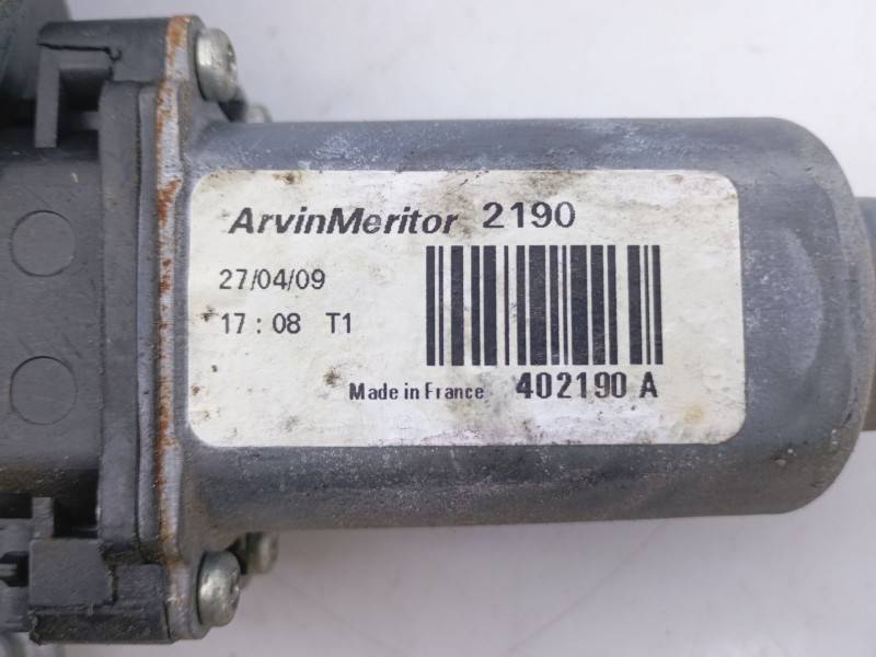 Recambio de elevalunas trasero derecho para nissan qashqai (j10) acenta referencia OEM IAM 402190A  