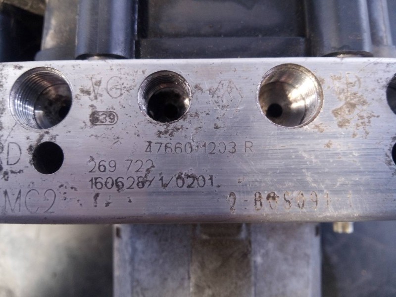 Recambio de abs para dacia sandero stepway referencia OEM IAM 476601203R 2265106516 P3-B8-24-2