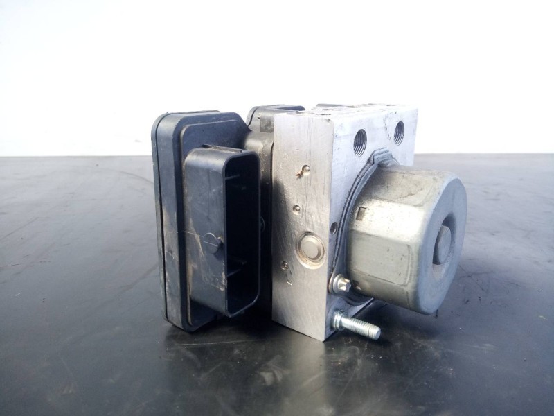 Recambio de abs para dacia sandero stepway referencia OEM IAM 476601203R 2265106516 P3-B8-24-2