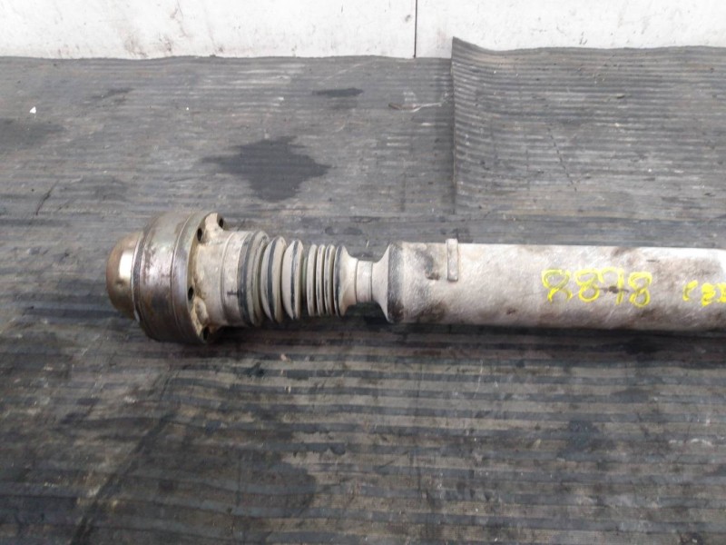 Recambio de transmision central para jeep gr.cherokee (wj/wg) 3.1 td laredo referencia OEM IAM   P1-B6-22