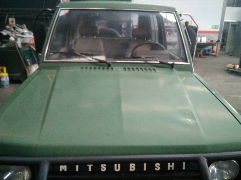 Recambio de capot para mitsubishi montero (l040) referencia OEM IAM   