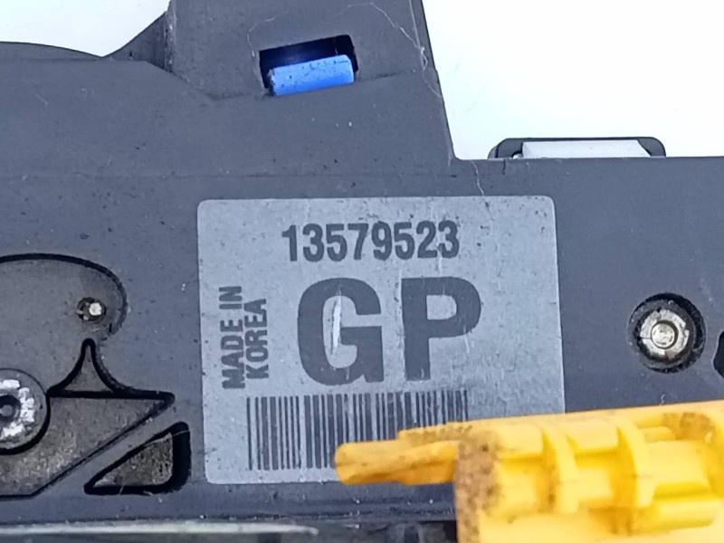 Recambio de cerradura puerta delantera derecha para opel mokka x excellence start/stop 4x4 referencia OEM IAM 136579523  E2-B6-6