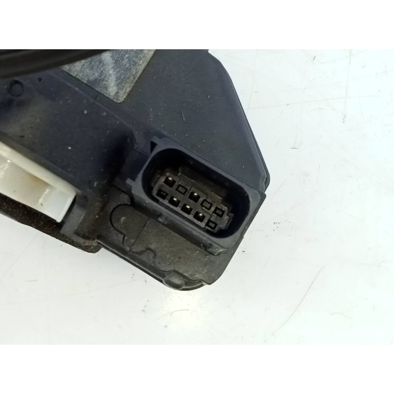 Recambio de cerradura puerta delantera derecha para opel mokka x excellence start/stop 4x4 referencia OEM IAM 136579523  E2-B6-6