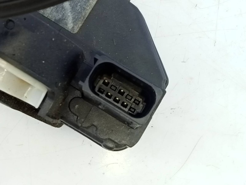 Recambio de cerradura puerta delantera derecha para opel mokka x excellence start/stop 4x4 referencia OEM IAM 136579523  E2-B6-6