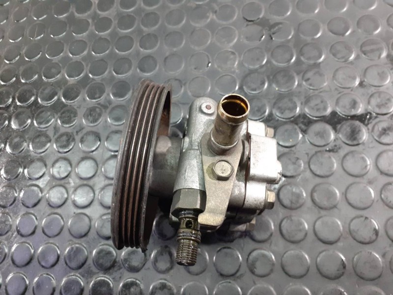 Recambio de bomba direccion para mitsubishi montero sport (k90) 2.5 td gls plus referencia OEM IAM MR448507  P3-B4-18-1