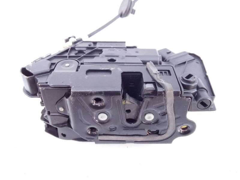 Recambio de cerradura puerta trasera derecha para volkswagen tiguan trendline plus referencia OEM IAM 5N0839016G  E1-A5-32-2