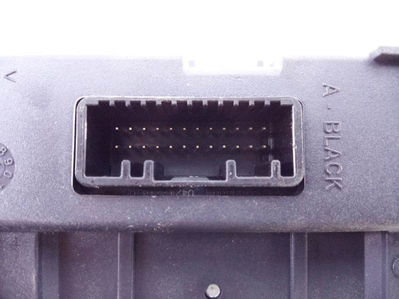 Recambio de modulo electronico para renault clio iv dynamique referencia OEM IAM 285905280R  E2-A1-33-2