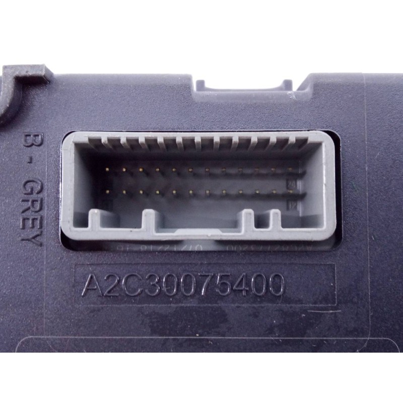 Recambio de modulo electronico para renault clio iv dynamique referencia OEM IAM 285905280R  E2-A1-33-2