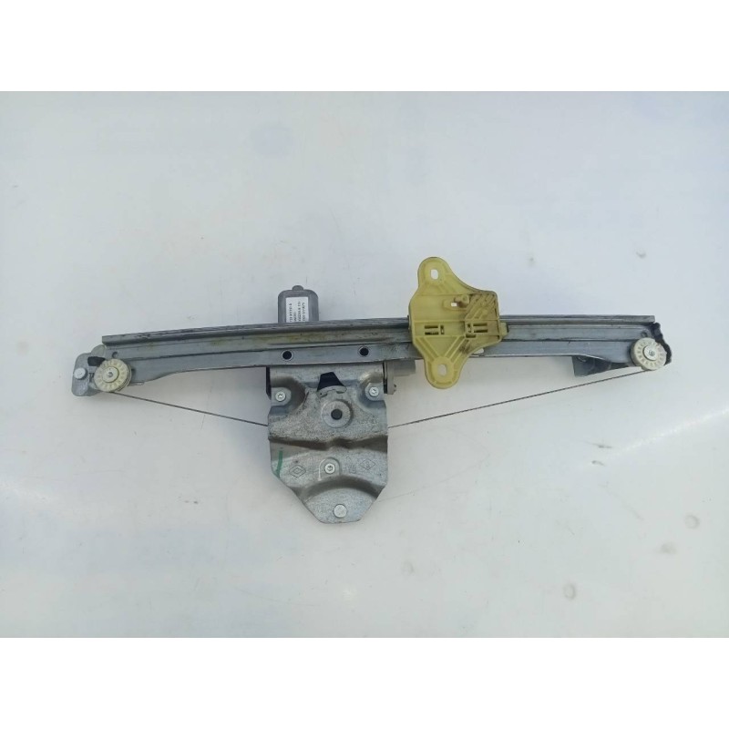 Recambio de elevalunas delantero izquierdo para renault clio iv dynamique referencia OEM IAM 807018534R  E1-A1-46-2