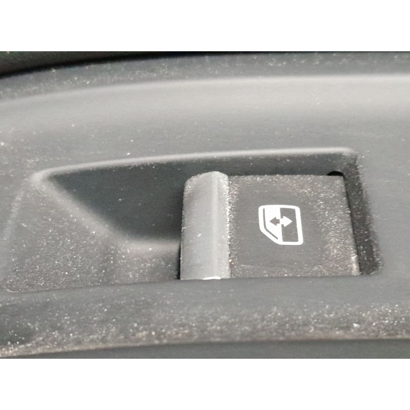 Recambio de mando elevalunas trasero derecho para audi q5 sportback (fyt) 45 tfsi quattro referencia OEM IAM   