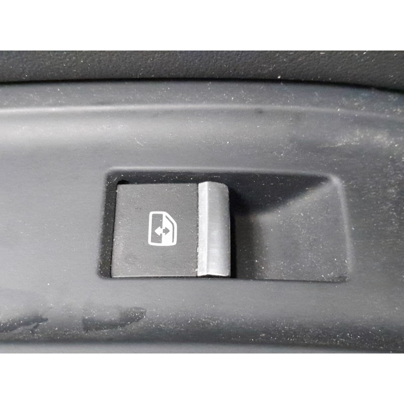 Recambio de mando elevalunas trasero izquierdo para audi q5 sportback (fyt) 45 tfsi quattro referencia OEM IAM   