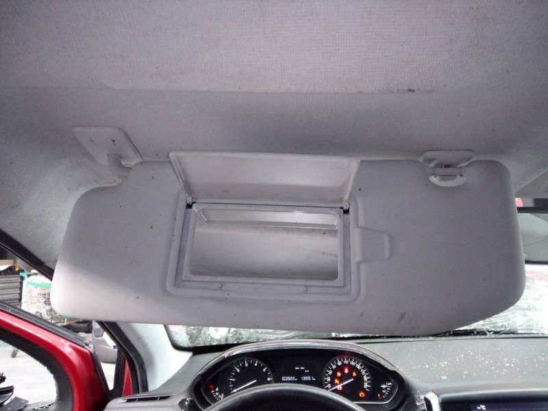 Recambio de parasol izquierdo para peugeot 208 active referencia OEM IAM   