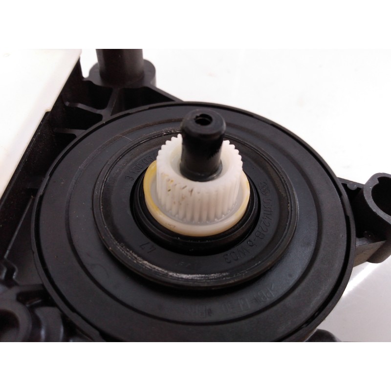 Recambio de motor elevalunas trasero izquierdo para audi a1 sportback (gba) 30 tfsi adrenalin referencia OEM IAM 0130822695 E850
