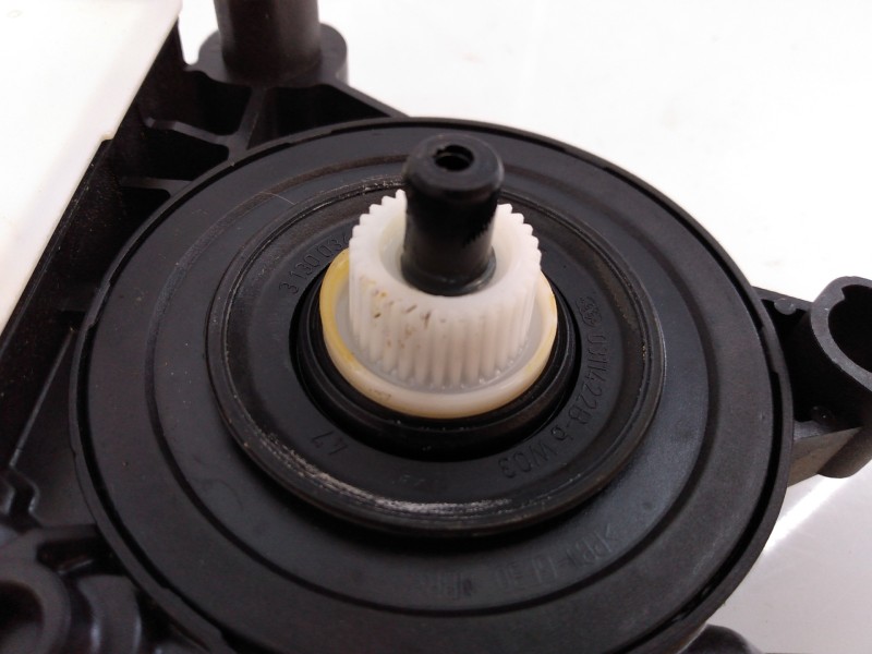 Recambio de motor elevalunas trasero izquierdo para audi a1 sportback (gba) 30 tfsi adrenalin referencia OEM IAM 0130822695 E850