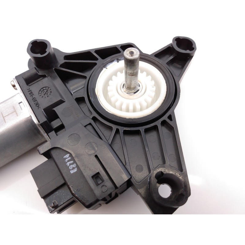 Recambio de motor elevalunas trasero derecho para mercedes-benz clase c (w205) familiar c 220 t cdi bluetec (205.204) referencia