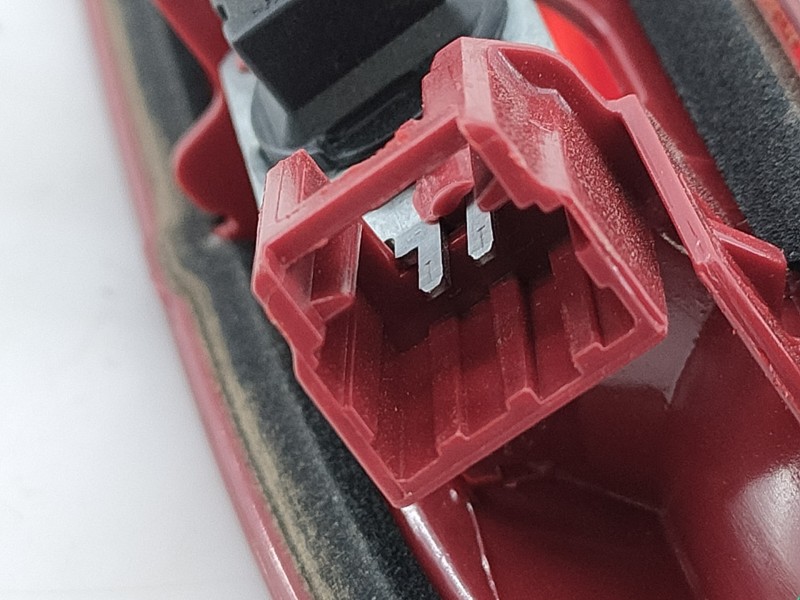 Recambio de luz central de freno para peugeot 208 style referencia OEM IAM 9674809080  E1-B5-46-1