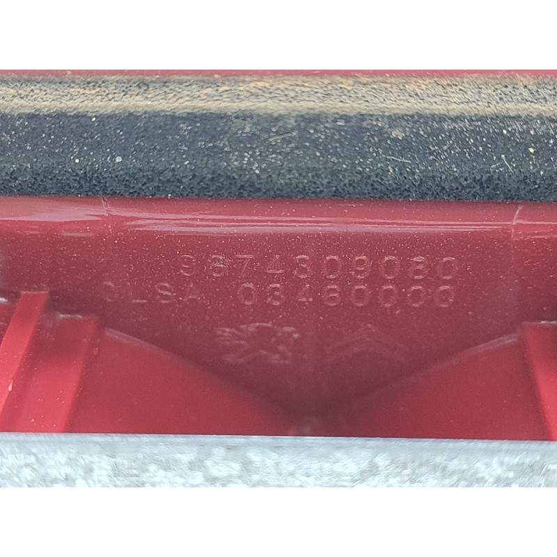 Recambio de luz central de freno para peugeot 208 style referencia OEM IAM 9674809080  E1-B5-46-1