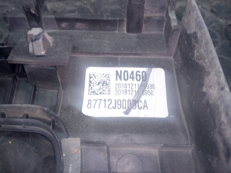 Recambio de aletin delantero derecho para hyundai kona essence 2wd referencia OEM IAM 87712J9008CA  P2-B3-34