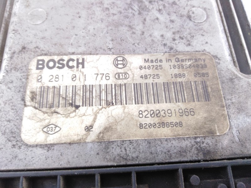 Recambio de centralita motor uce para renault scenic ii authentique referencia OEM IAM 8200391966 0281011776 E2-A1-32-8