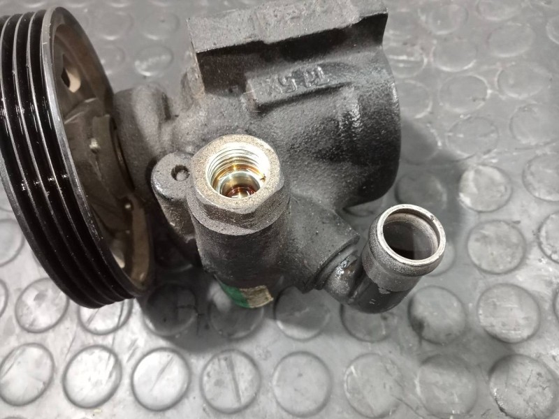 Recambio de bomba direccion para dacia sandero laureate referencia OEM IAM 8200886459C 26146324EF P3-B4-2-4