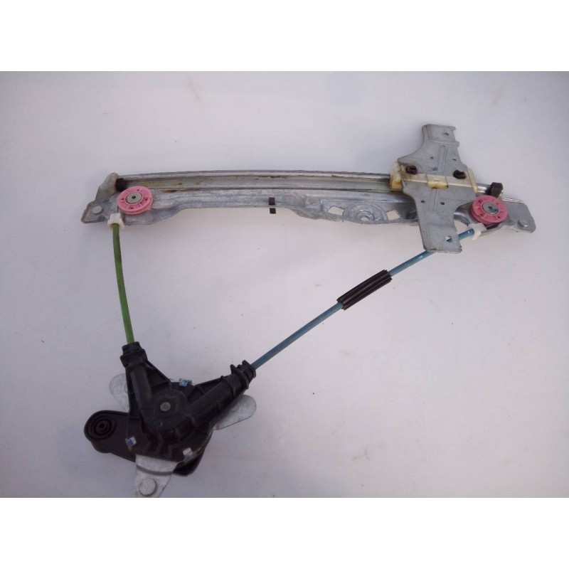 Recambio de elevalunas trasero derecho para peugeot 208 access referencia OEM IAM 9673153880  