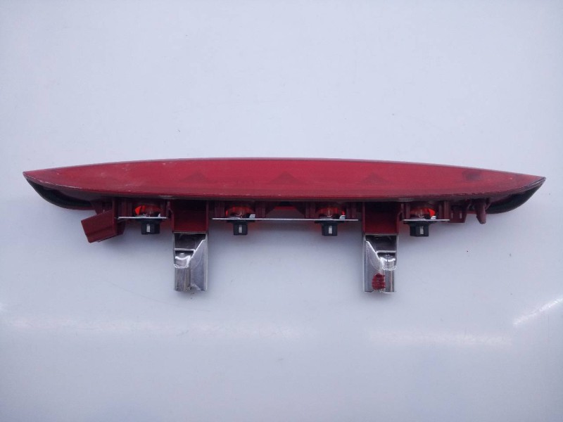 Recambio de luz central de freno para peugeot 208 access referencia OEM IAM   E1-A4-50-1