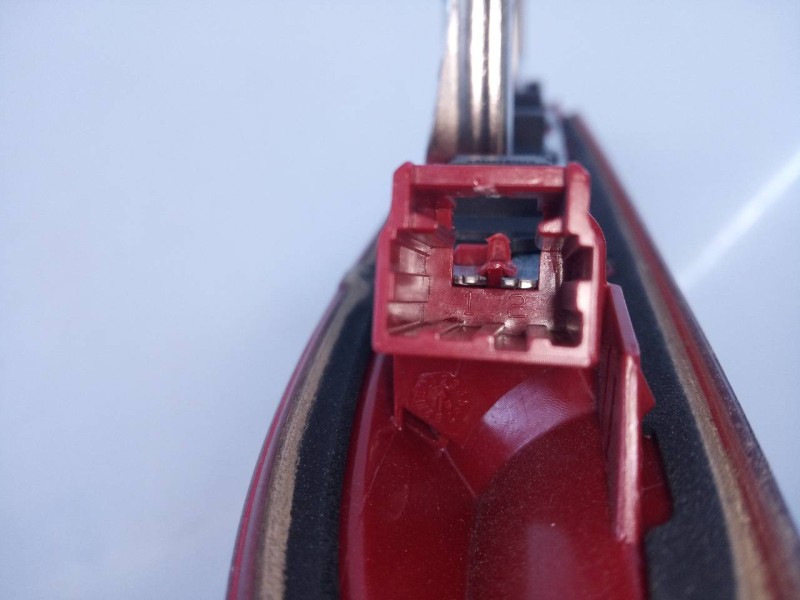 Recambio de luz central de freno para peugeot 208 access referencia OEM IAM   E1-A4-50-1