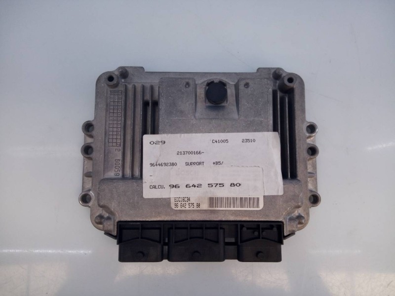 Recambio de centralita motor uce para citroën c4 berlina collection referencia OEM IAM 9644692380 9664257580 E3-B4-9-4