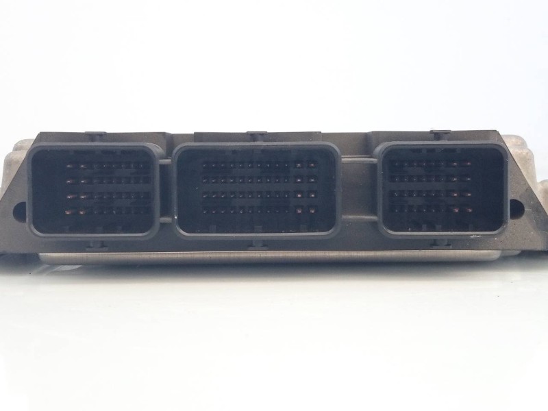 Recambio de centralita motor uce para citroën c4 berlina collection referencia OEM IAM 9644692380 9664257580 E3-B4-9-4