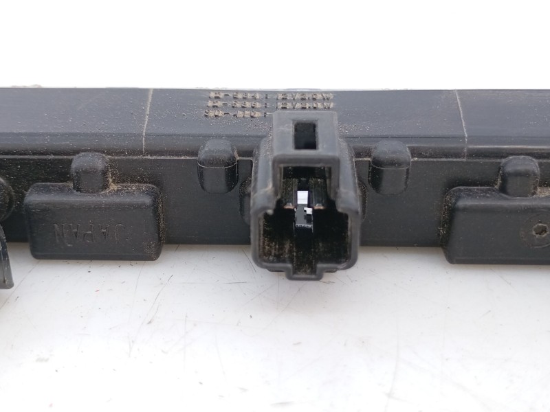 Recambio de luz central de freno para toyota auris hybrid active referencia OEM IAM   