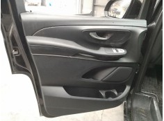 GUARNECIDO PUERTA DELANTERA IZQUIERDA 