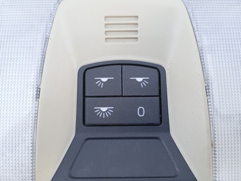 Recambio de luz interior para volvo xc60 momentum drive referencia OEM IAM 39806307  