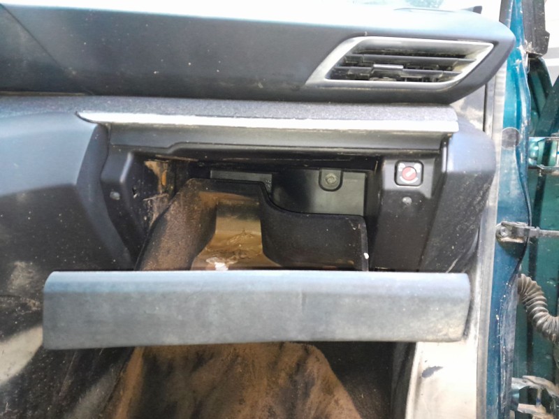 Recambio de guantera para peugeot 5008 ii (mc_, mj_, mr_, m4_) 1.5 bluehdi 130 (mcyhzj, mcyhzr, mcyhzx) referencia OEM IAM   