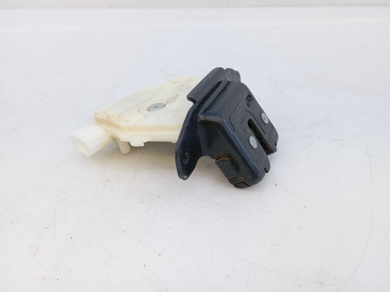 Recambio de cerradura maletero / porton para toyota auris hybrid active referencia OEM IAM   