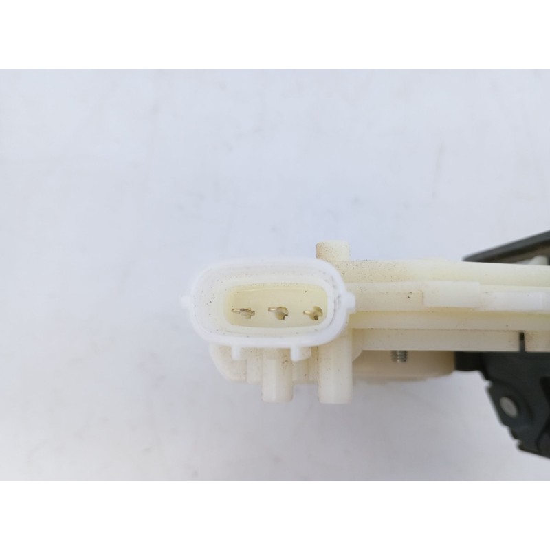 Recambio de cerradura maletero / porton para toyota auris hybrid active referencia OEM IAM   