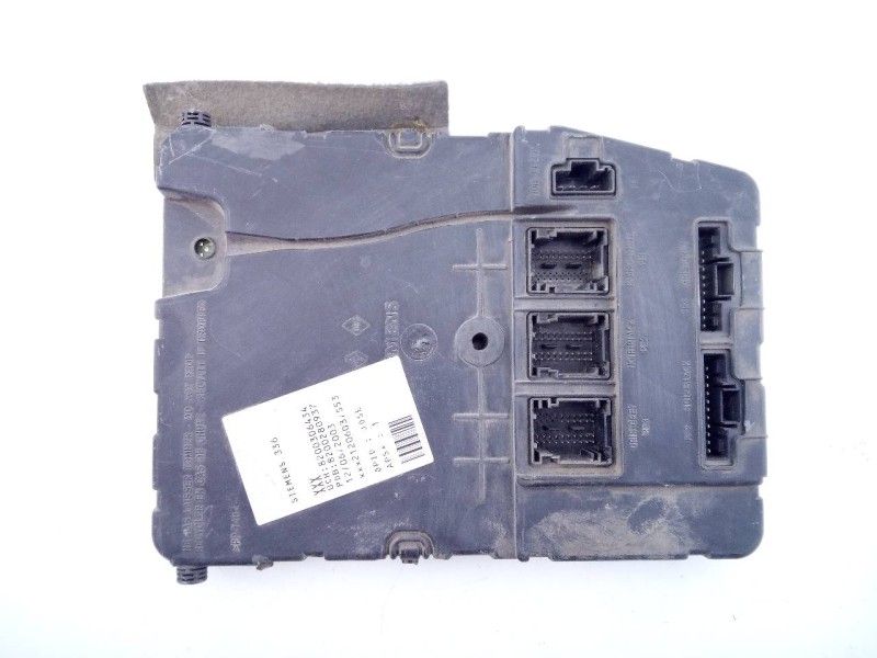 Recambio de caja reles / fusibles para renault megane ii berlina 3p confort authentique referencia OEM IAM 8200306434 S118400220