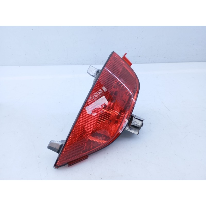 Recambio de piloto trasero derecho de paragolpes para dacia sandero stepway referencia OEM IAM 0339000R  