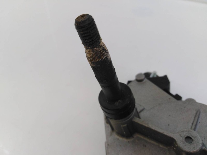 Recambio de motor limpia trasero para hyundai i10 classic referencia OEM IAM 98700OX000 F00S2B2181 E2-B5-5-2