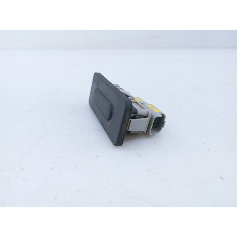 Recambio de maneta exterior porton para renault megane iv grandtour life referencia OEM IAM 906069264R  