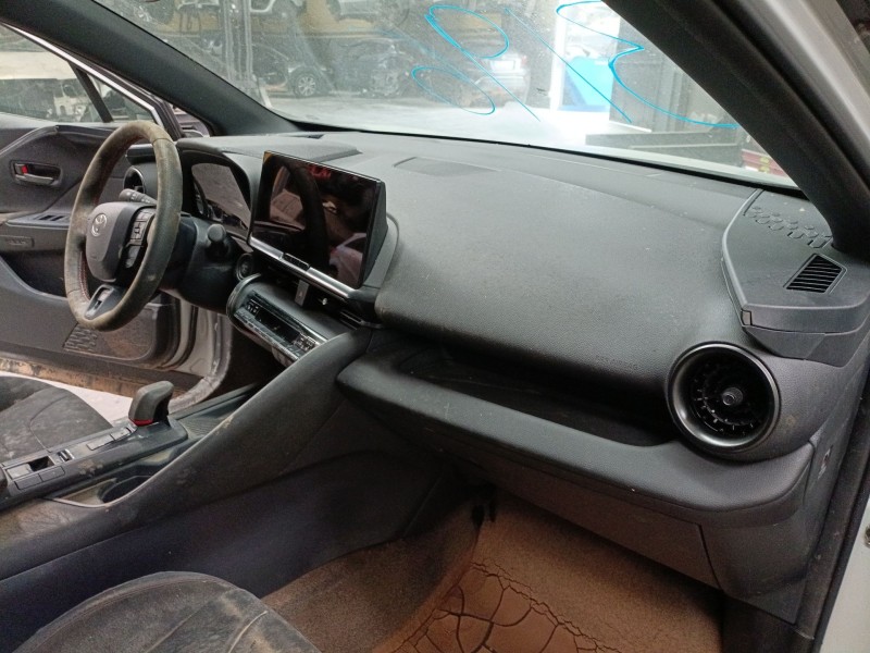 toyota c-hr (x2, h2) del año 2024