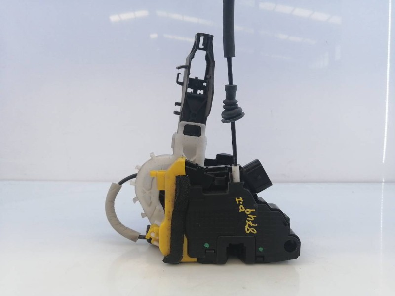 Recambio de cerradura puerta delantera izquierda para kia cee´d drive referencia OEM IAM   E1-B2-3-2