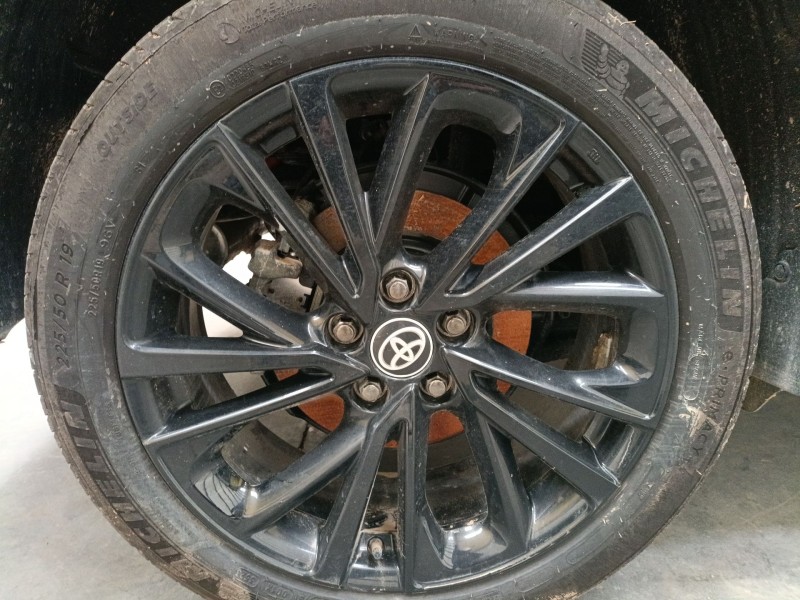 Recambio de juego llantas para toyota c-hr (x2, h2) phev hybrid awd gr sport referencia OEM IAM 225/50/19  