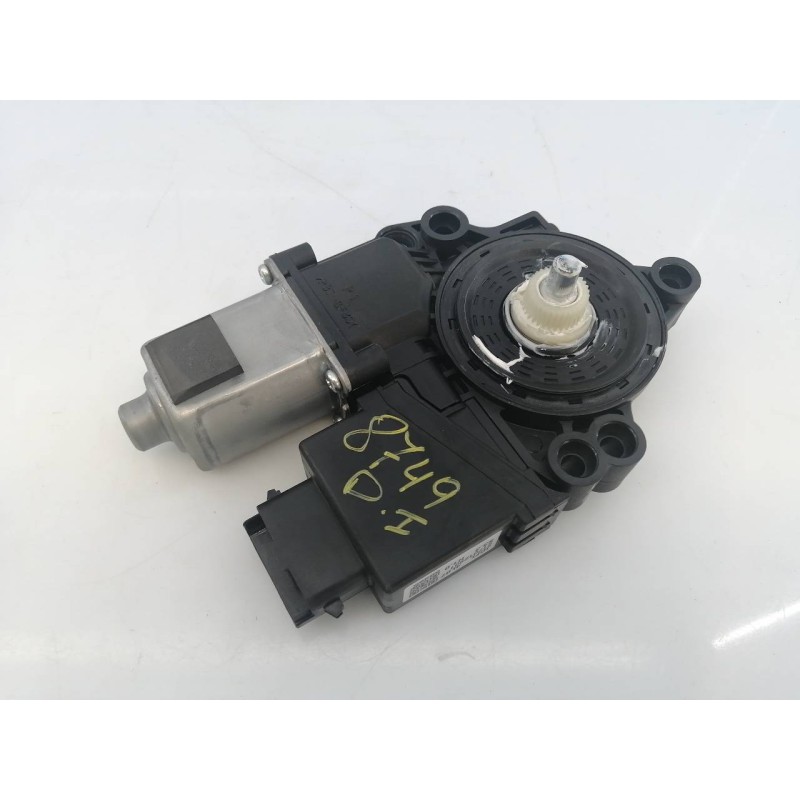 Recambio de motor elevalunas delantero izquierdo para kia cee´d drive referencia OEM IAM 82450A2010 617012901 E1-B2-3-2